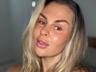 Screen Shot of ClaraXVale