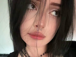 Screen Shot of DetraYarnell
