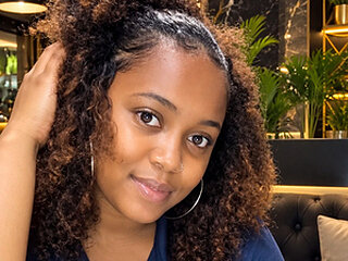 Screen Shot of Luciana01