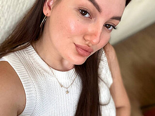 Screen Shot of MaribelSirek
