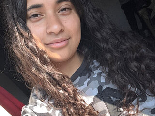 Screen Shot of Camila057