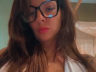 Screen Shot of Claraxloveuse