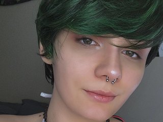 Screen Shot of BarelyOlivia