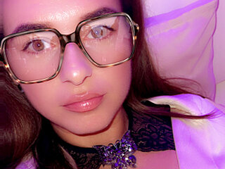 Screen Shot of Lana226